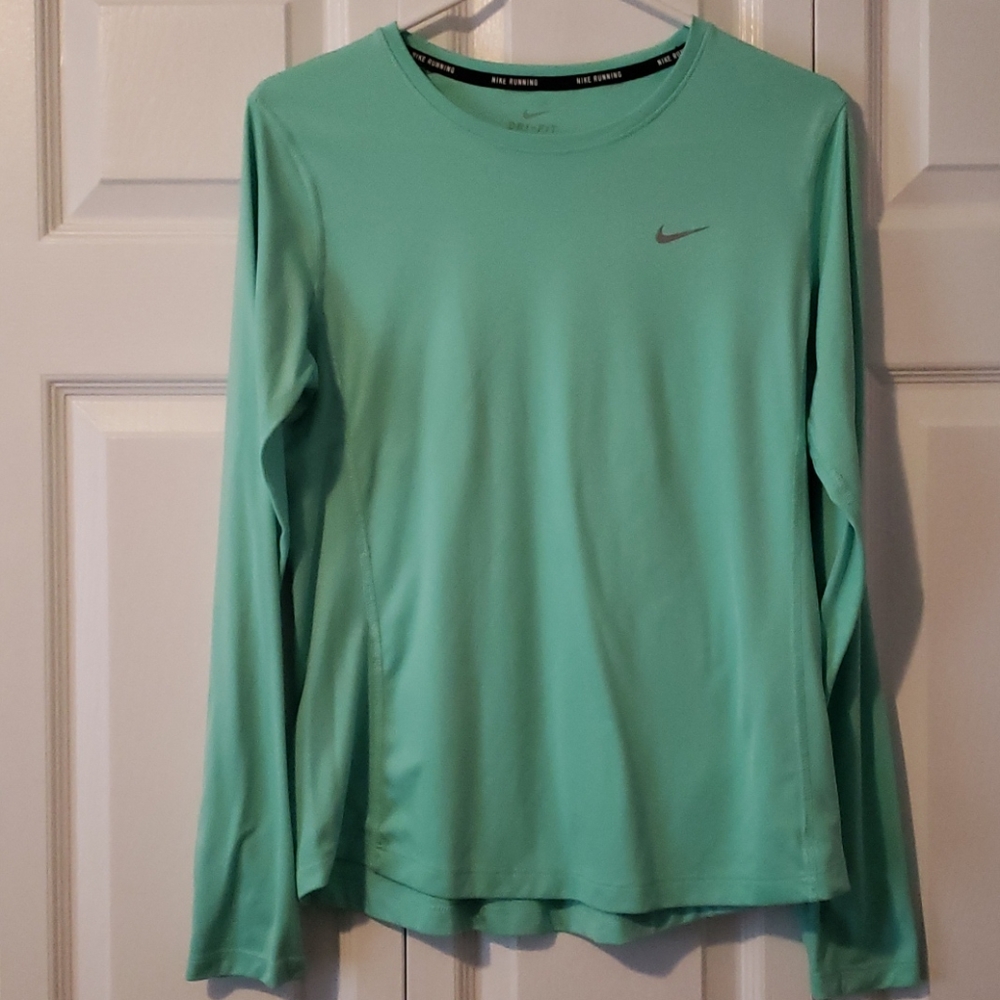 158-EUC Turquoise Dry Fit Nike women Top